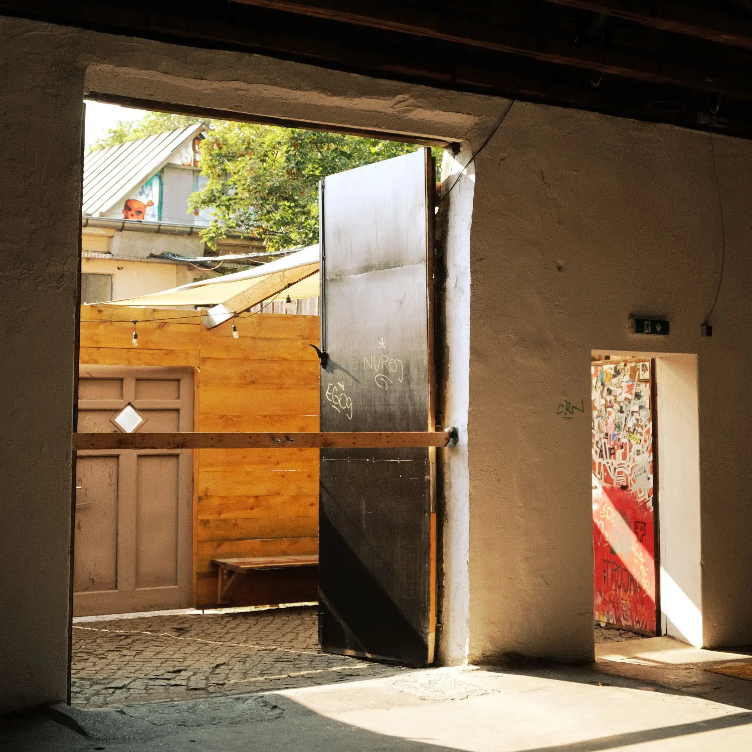 soderso-location-mieten-dresden-Halle-Foto-Tor